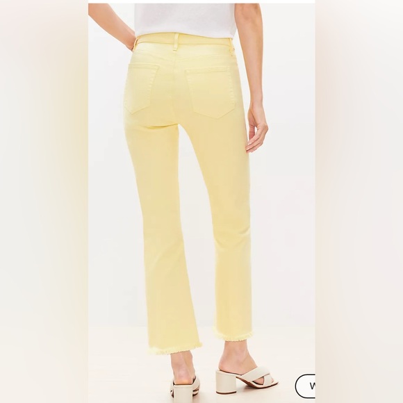 Frayed High Rise Kick Crop Jeans in Lemon Squeeze Size 10 Like New - Picture 2 of 2